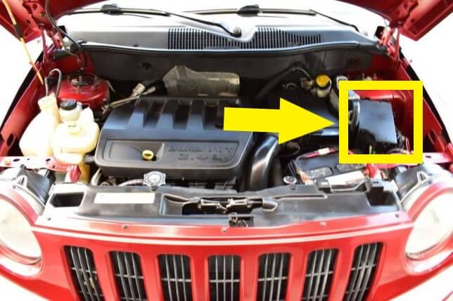 Fuse box location under the hood Jeep Compass (2007-2010), TIPM